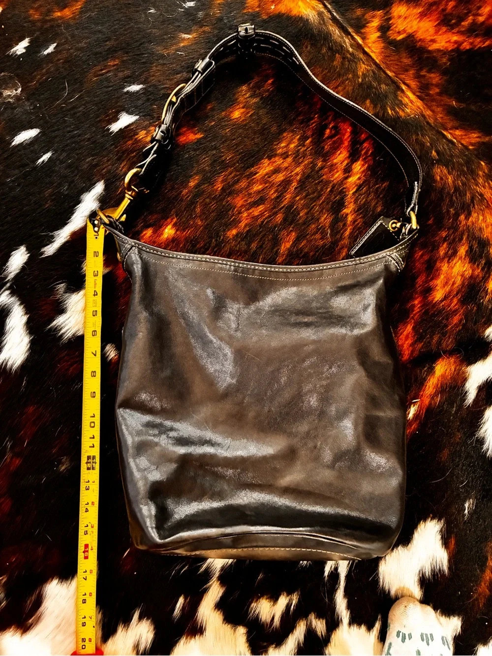 Large leather vintage Coach bucket bag